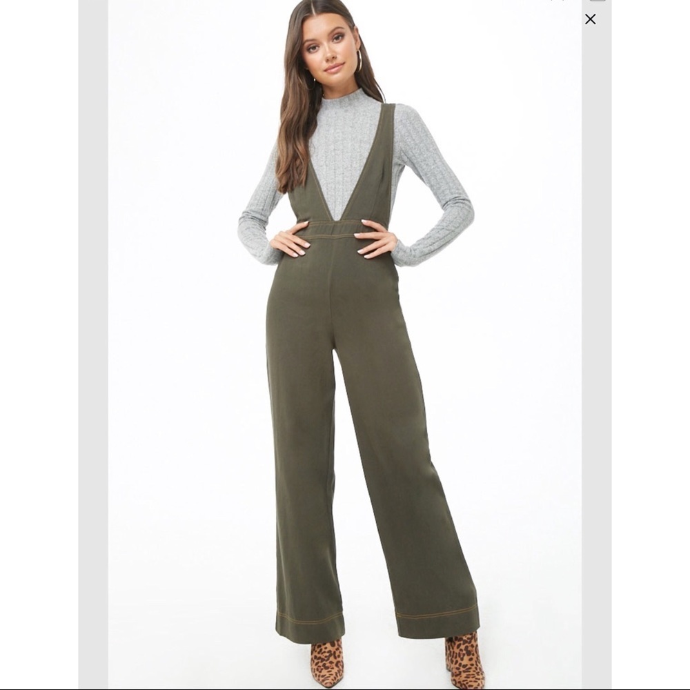 Forever 21 Pinafore Jumpsuit Olive Green Twill Wide Leg Plunge Neck Medium
